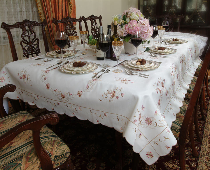RENNISANCE IV-4 BETTER TABLECLOTHS RENNISANCE