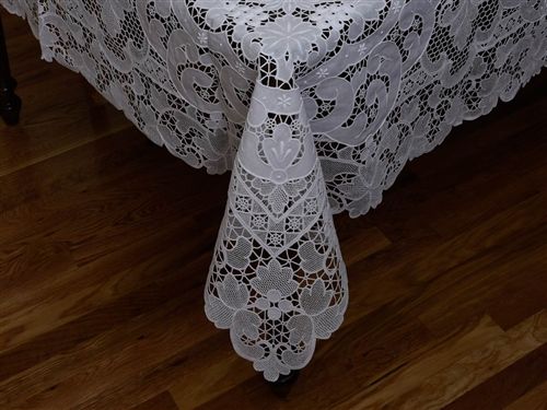 5801 72*108 WH 5801 HAND EMBROIDERED TABLECLOTHS
